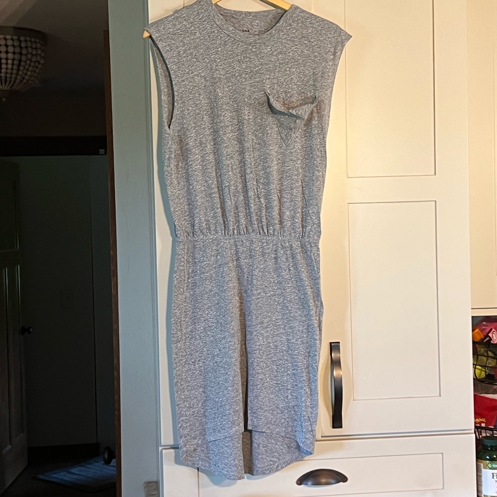 LNA gray tshirt dress, elastic waist, slightly higher in front, size XS
